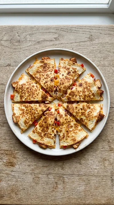 Cheesy Chicken Quesadillas – Easy Mexican Lunch - cooking process